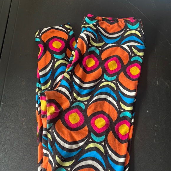LuLaRoe one size leggings - super bright - Picture 1 of 5